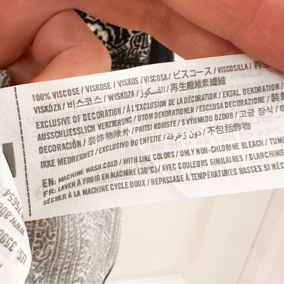 Hollister Paisley Flutter Strap Button Front boho dress Tassels black sz XS - Picture 9 of 9